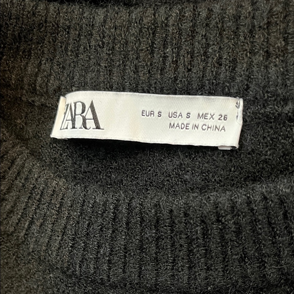 Zara Black  Crewneck Sweater
